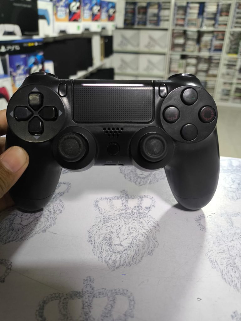 Controle do PS4 Semi-Novo G