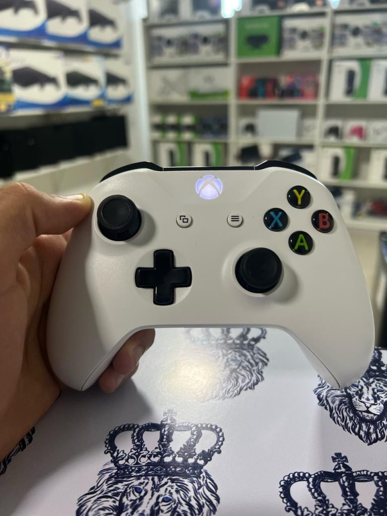 Controle do Xbox One/Series Semi-Novo