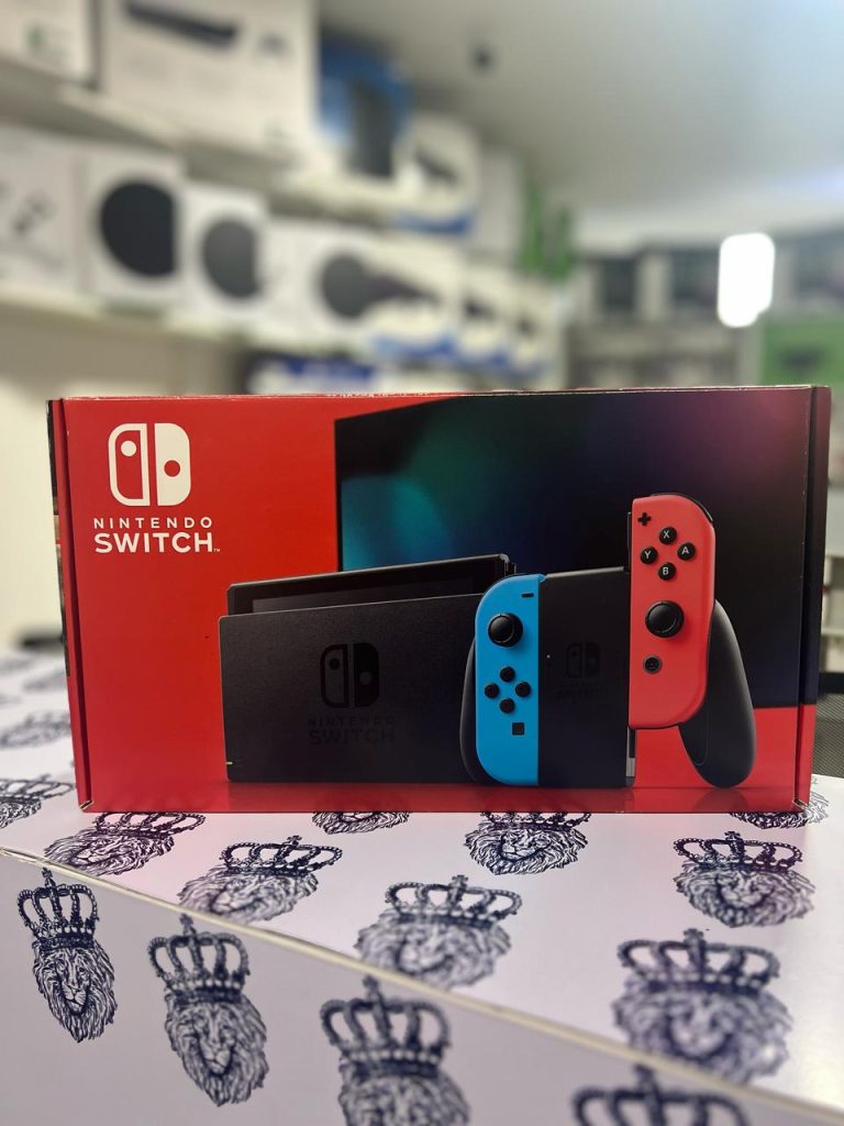 Nintendo Switch V2 Desbloqueado com Jogos na Memória