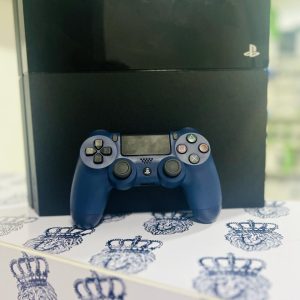 PlayStation 4 Fat Semi-Novo